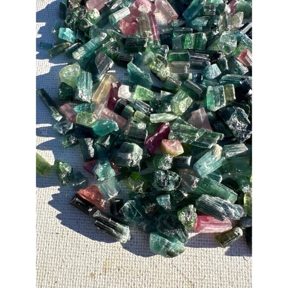 Tourmaline Crystals Lot - 146.7 grams / 733 carats - Picture 7 of 8